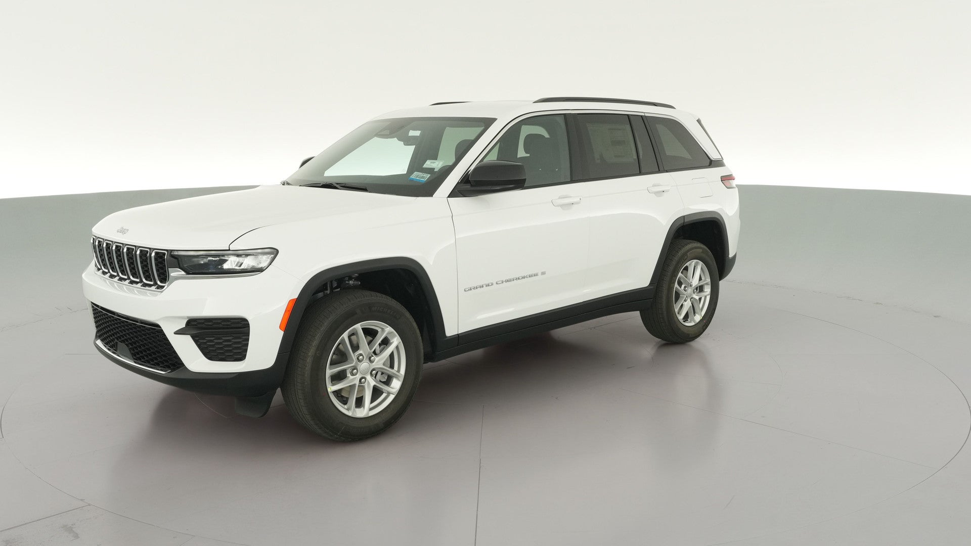 2026 Jeep Grand Cherokee vehicle photo