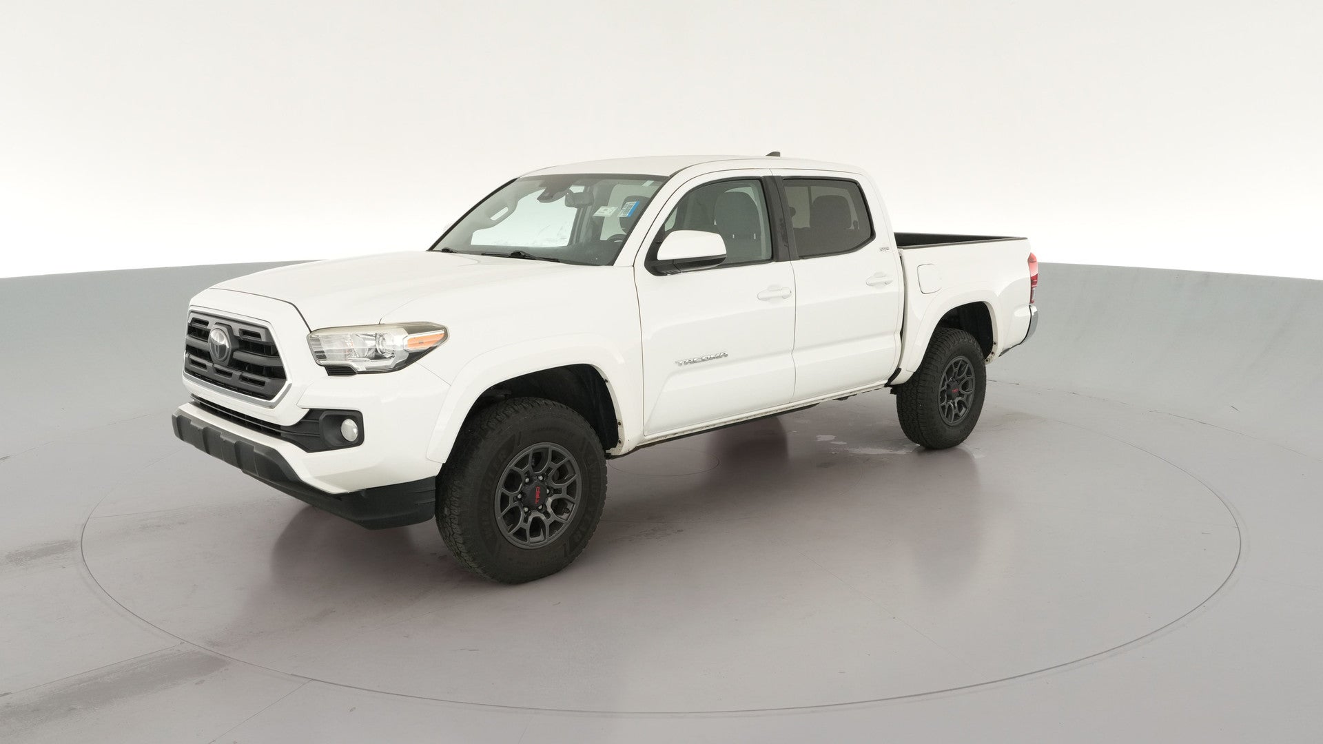 2018 Toyota Tacoma Double Cab vehicle photo