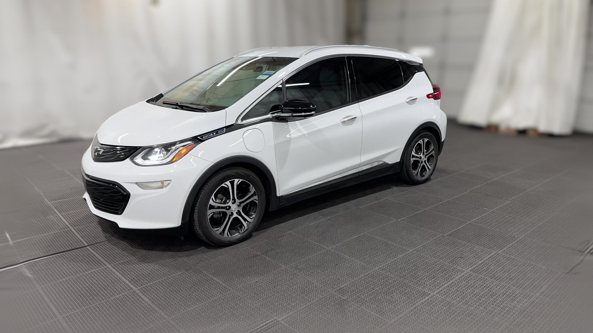 2020 Chevrolet Bolt EV vehicle photo