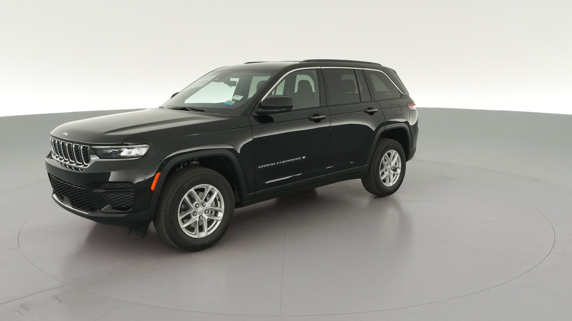 2026 Jeep Grand Cherokee vehicle photo