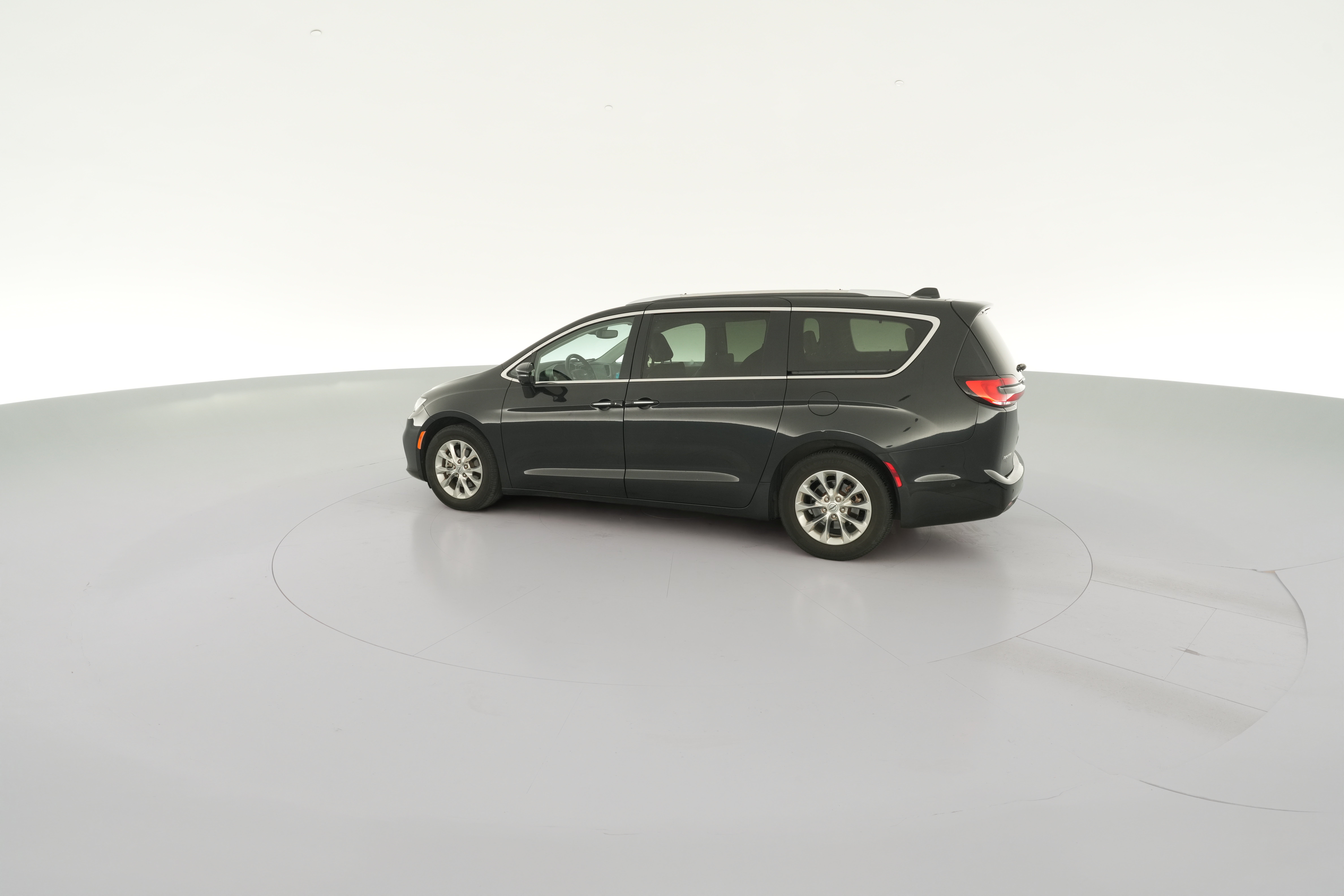 2021 Chrysler Pacifica Touring L - Photo 32