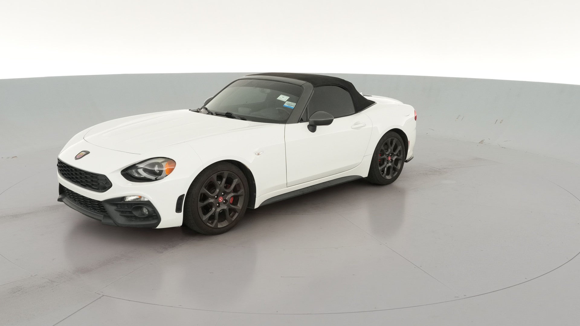 2018 FIAT 124 Spider vehicle photo