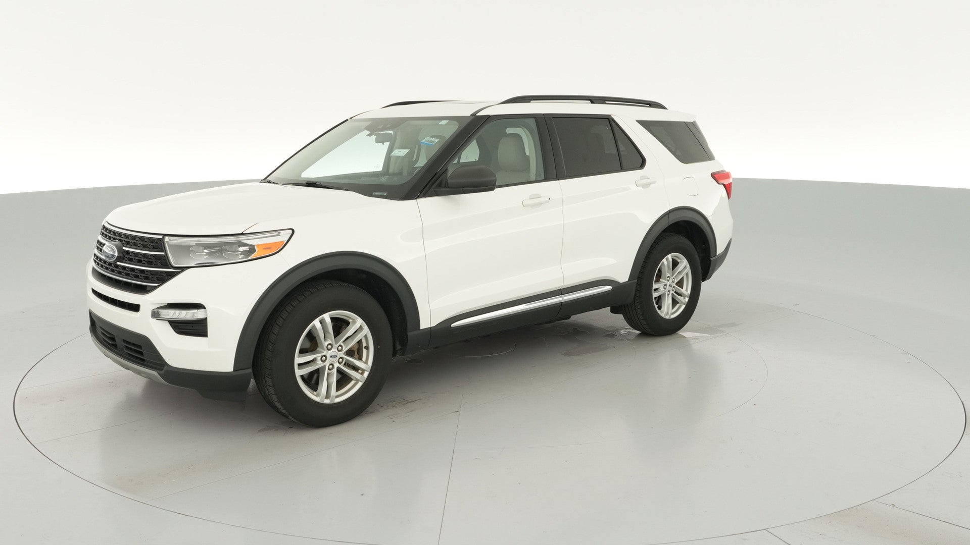 2021 Ford Explorer vehicle photo