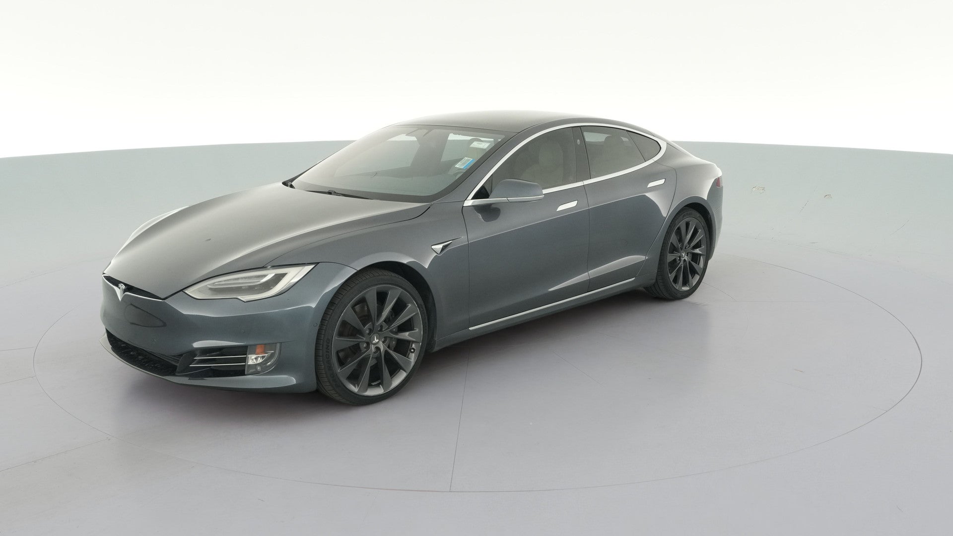 2021 Tesla Model S vehicle photo