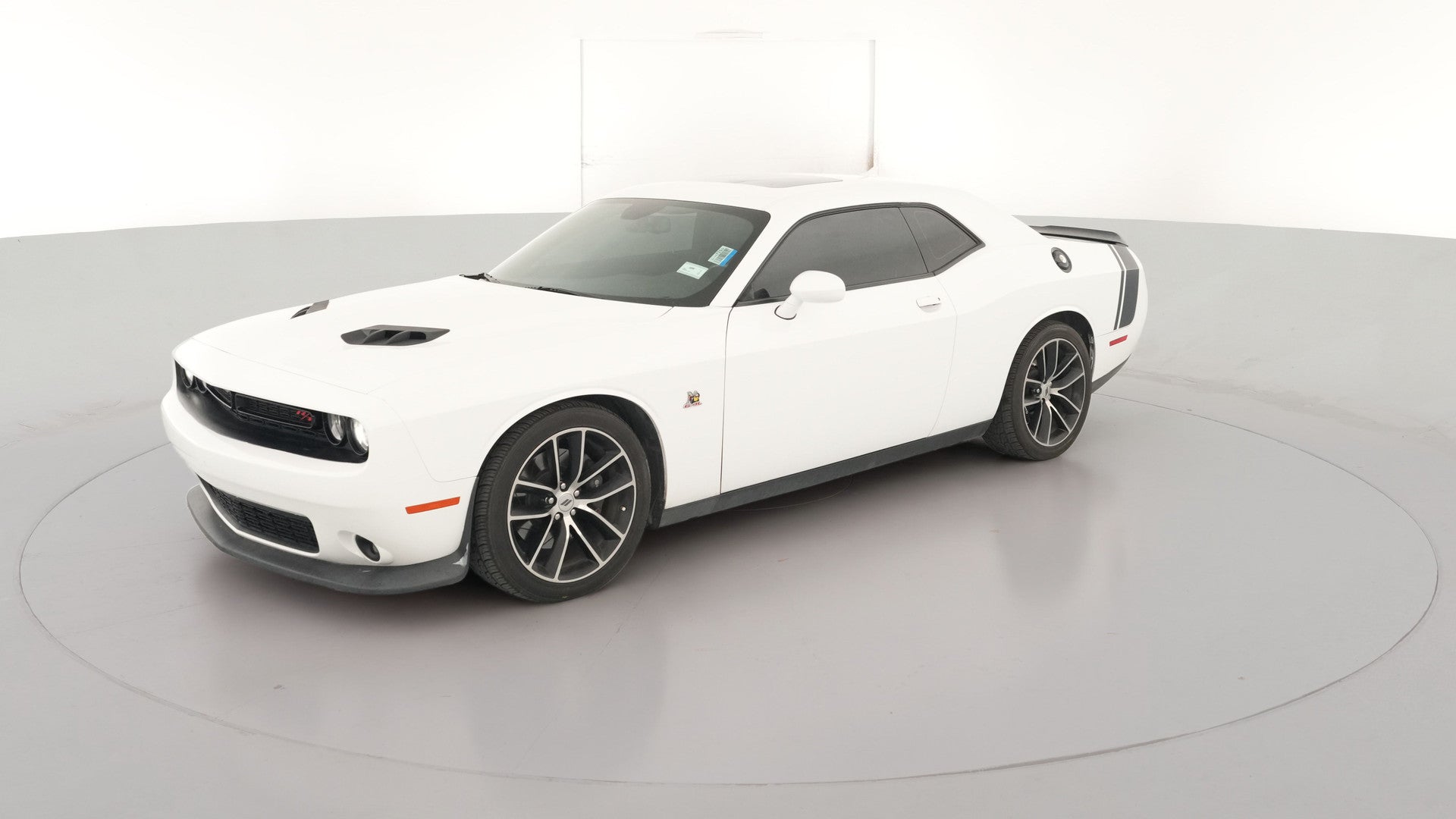 2018 Dodge Challenger vehicle photo