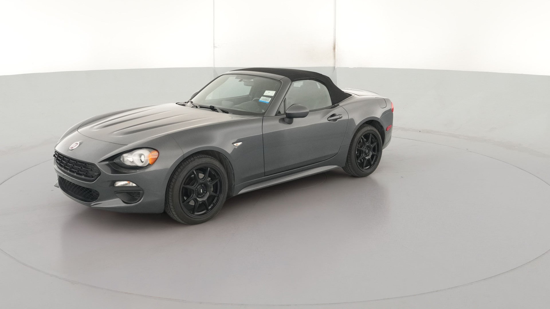 2017 FIAT 124 Spider vehicle photo