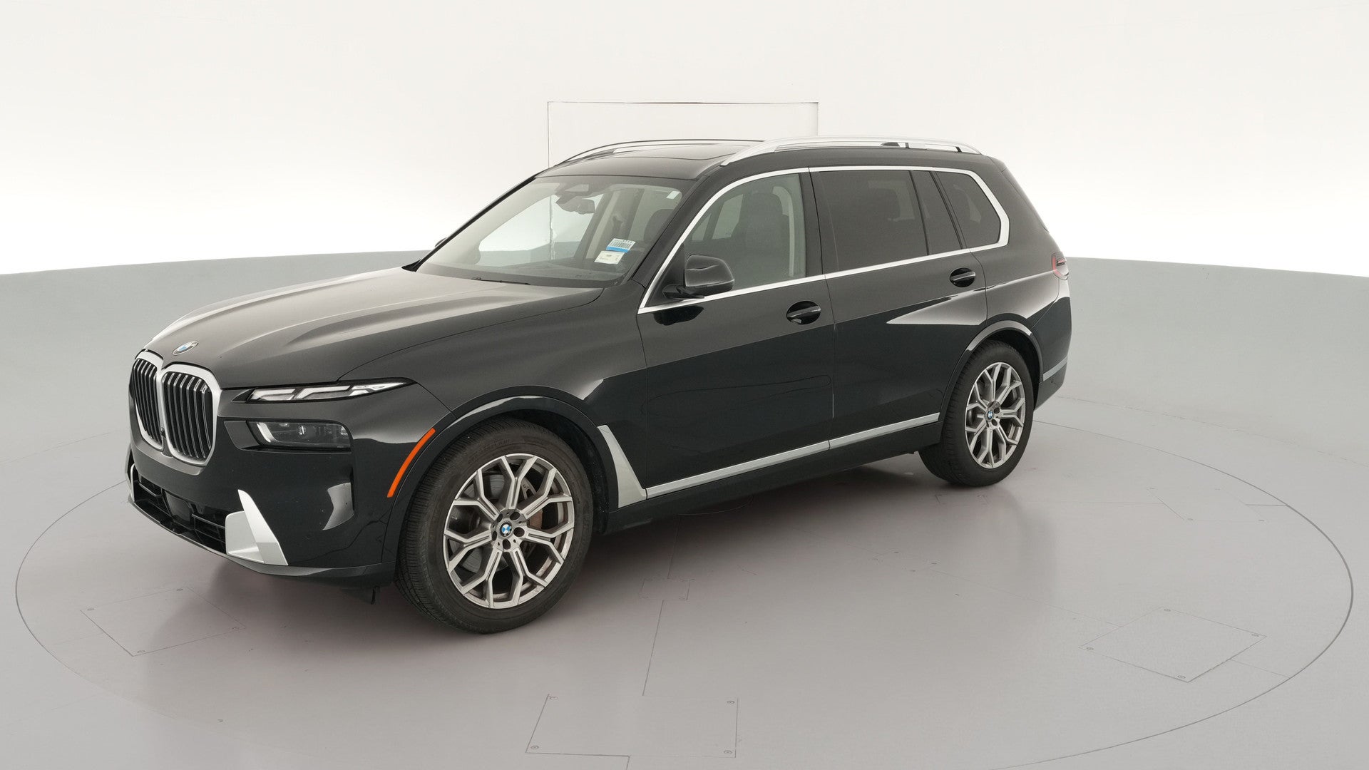 2025 BMW X7 vehicle photo