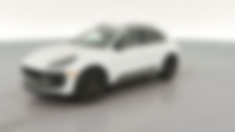2023 Porsche Macan vehicle photo