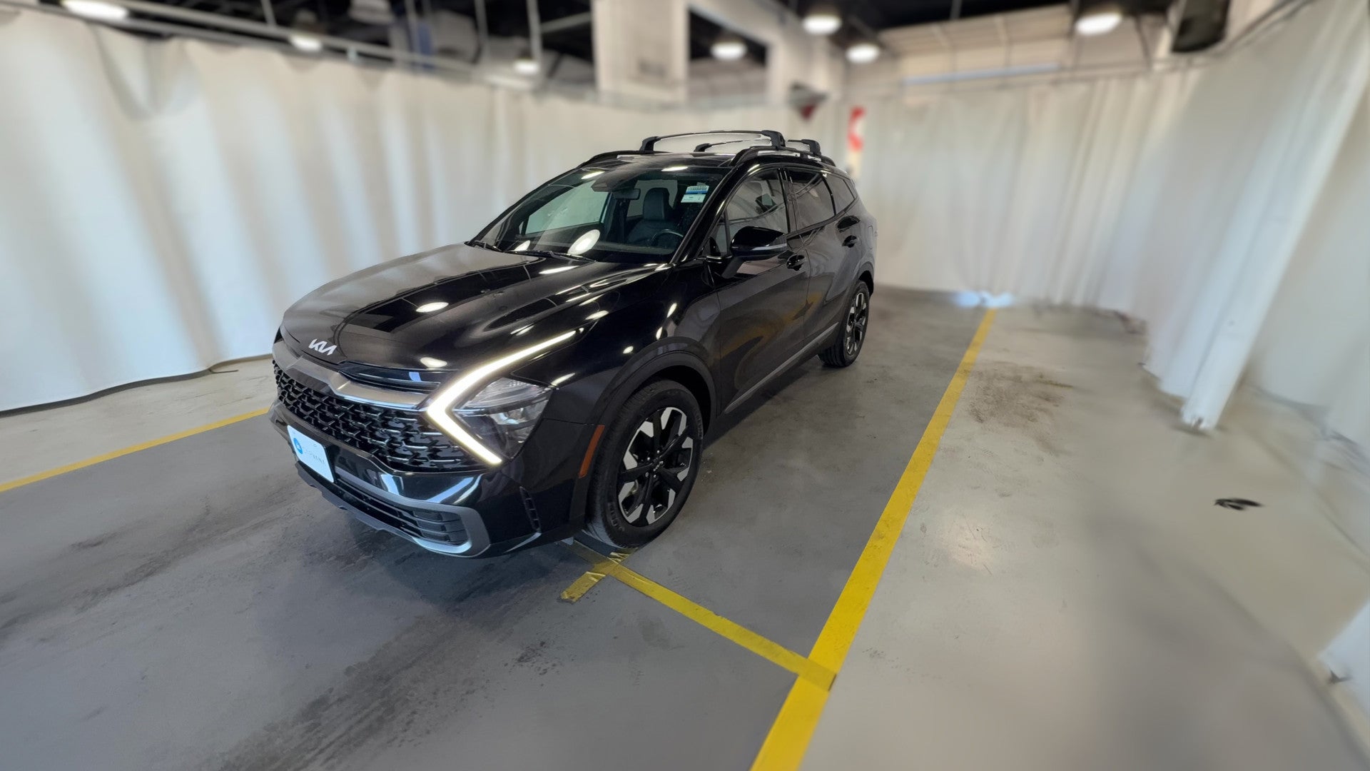 2023 Kia Sportage Plug-in Hybrid vehicle photo