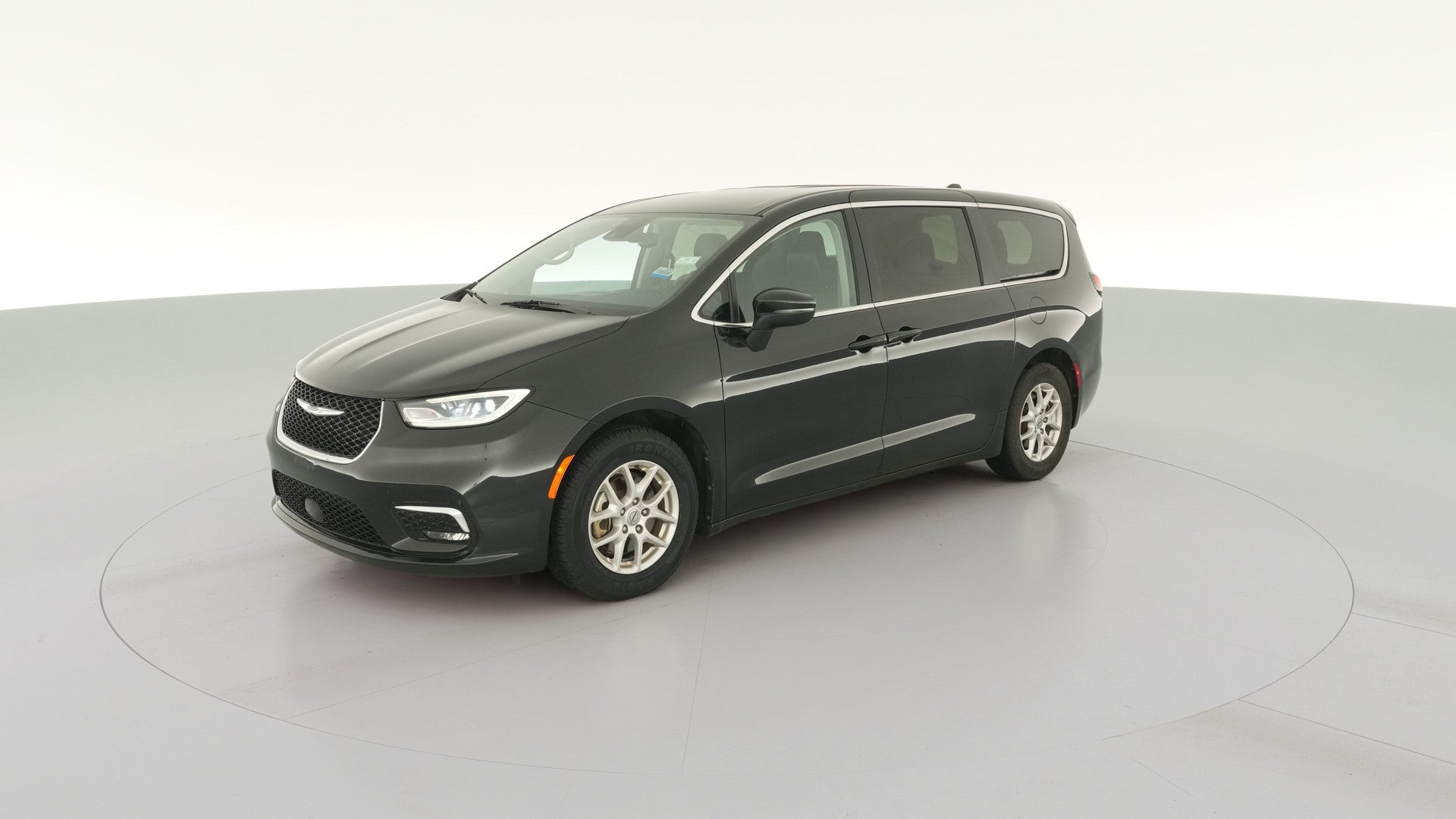 2023 Chrysler Pacifica vehicle photo