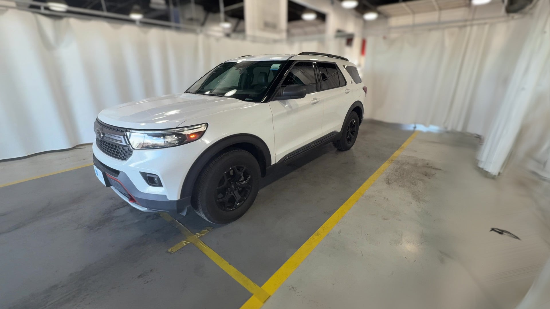 2022 Ford Explorer vehicle photo
