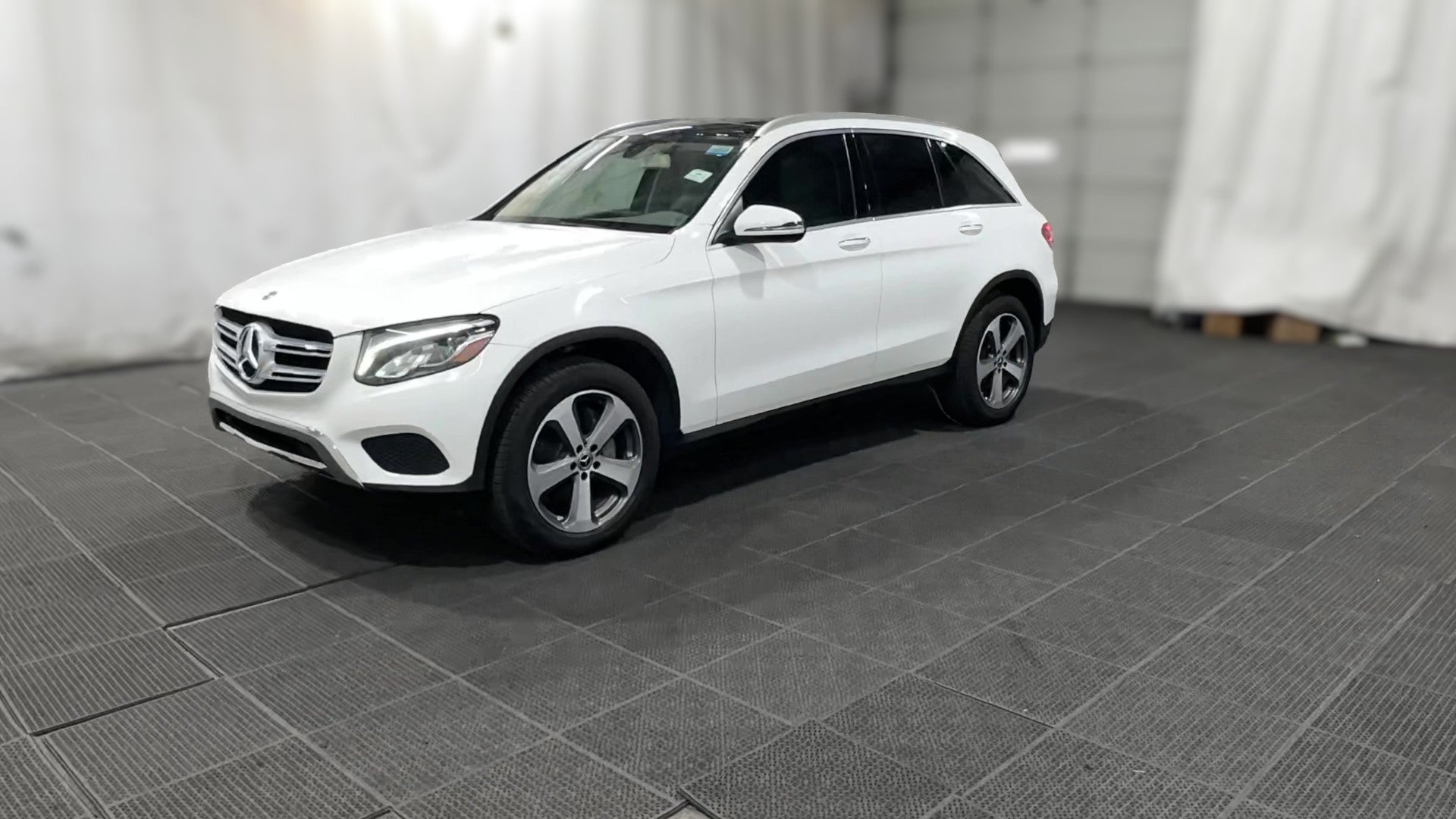 2018 Mercedes-Benz GLC vehicle photo