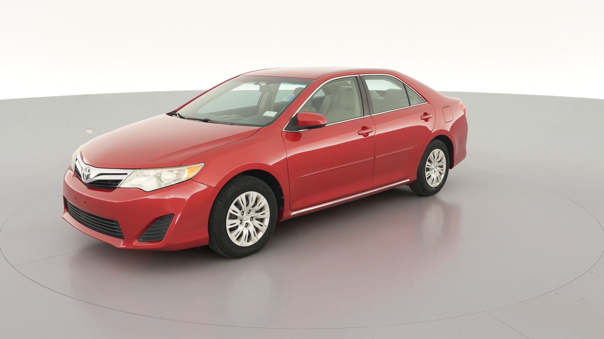 2014 Toyota Camry vehicle photo