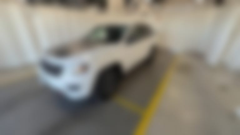 2020 Jeep Grand Cherokee vehicle photo