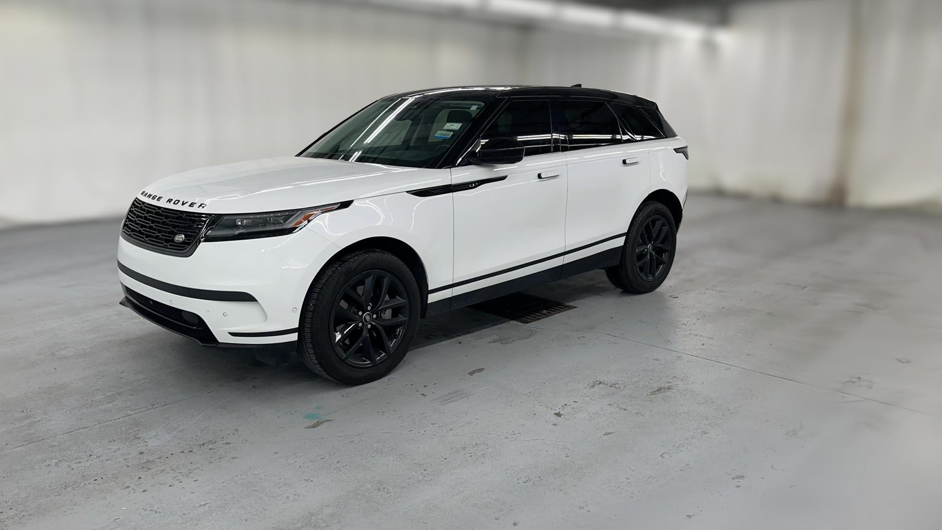 2024 Land Rover Range Rover Velar vehicle photo