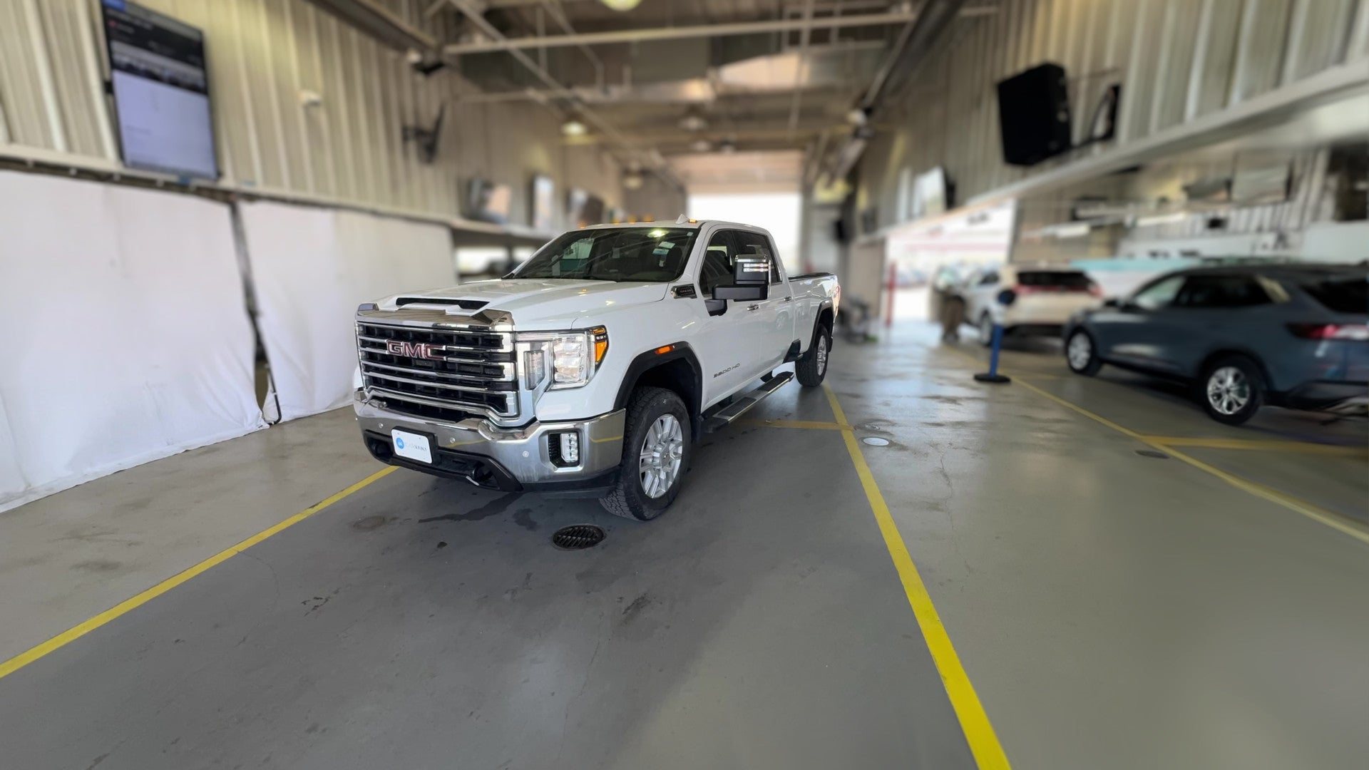 2021 GMC Sierra 2500 HD Crew Cab vehicle photo