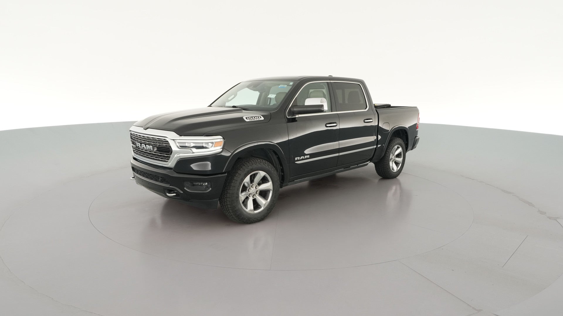 2019 Ram 1500 Crew Cab vehicle photo