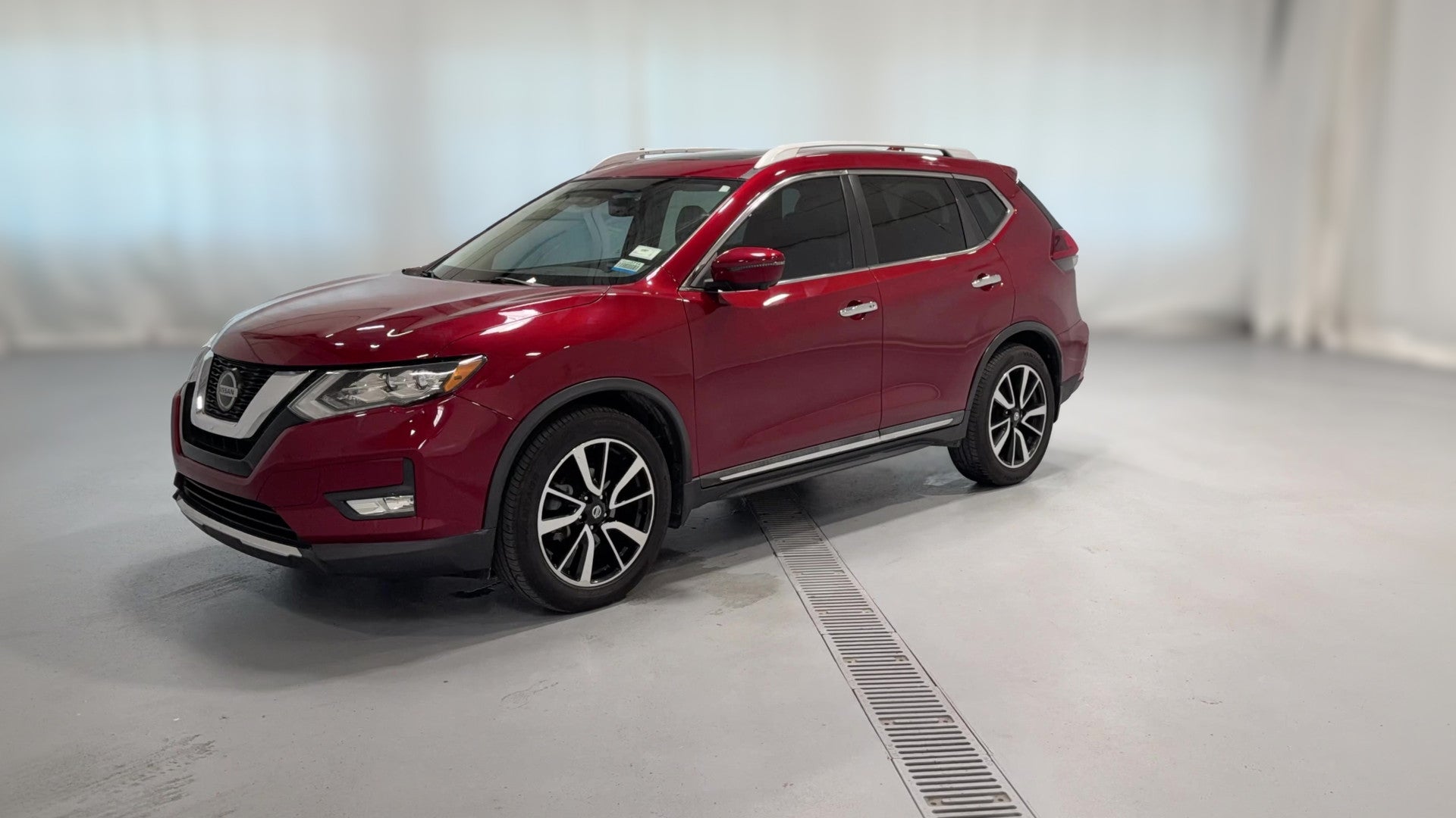 2020 Nissan Rogue vehicle photo