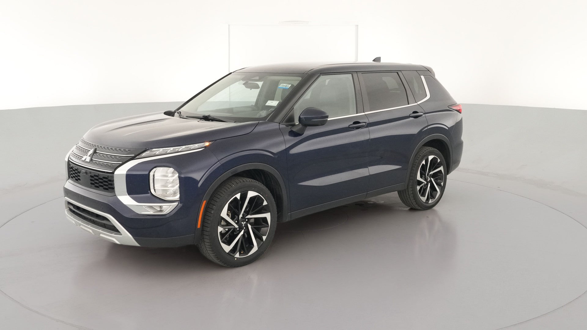 2024 Mitsubishi Outlander vehicle photo