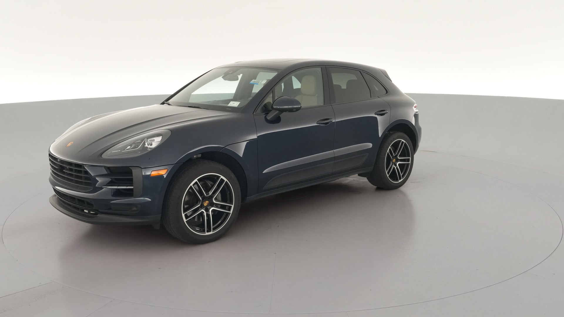 2021 Porsche Macan vehicle photo