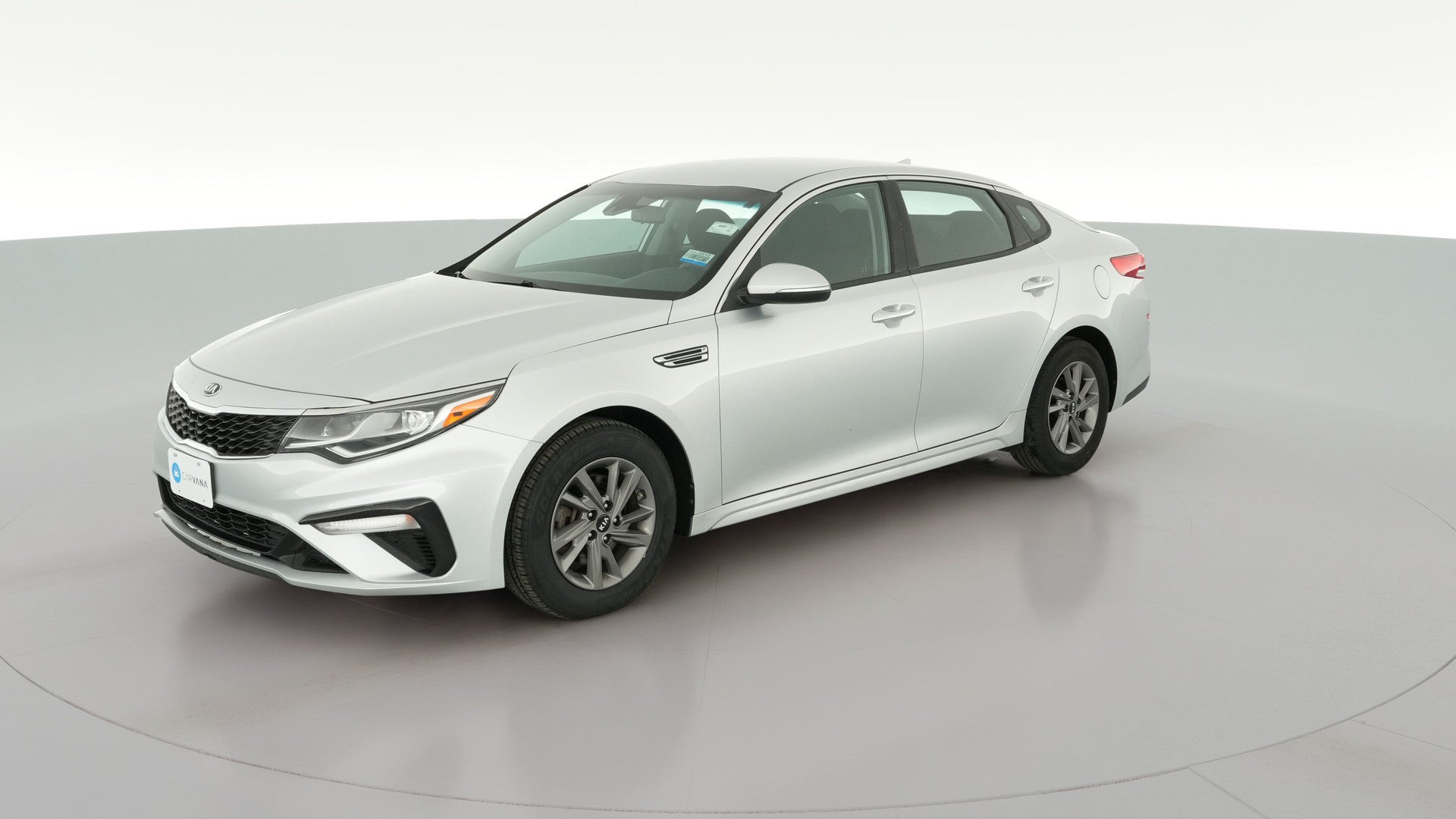 2020 Kia Optima vehicle photo