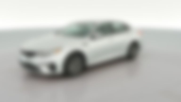 2020 Kia Optima vehicle photo