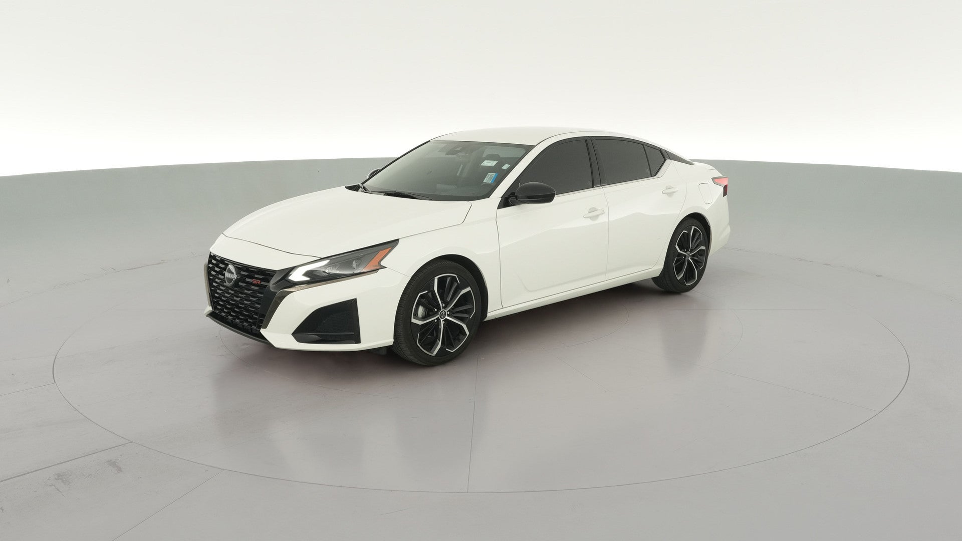 2024 Nissan Altima vehicle photo