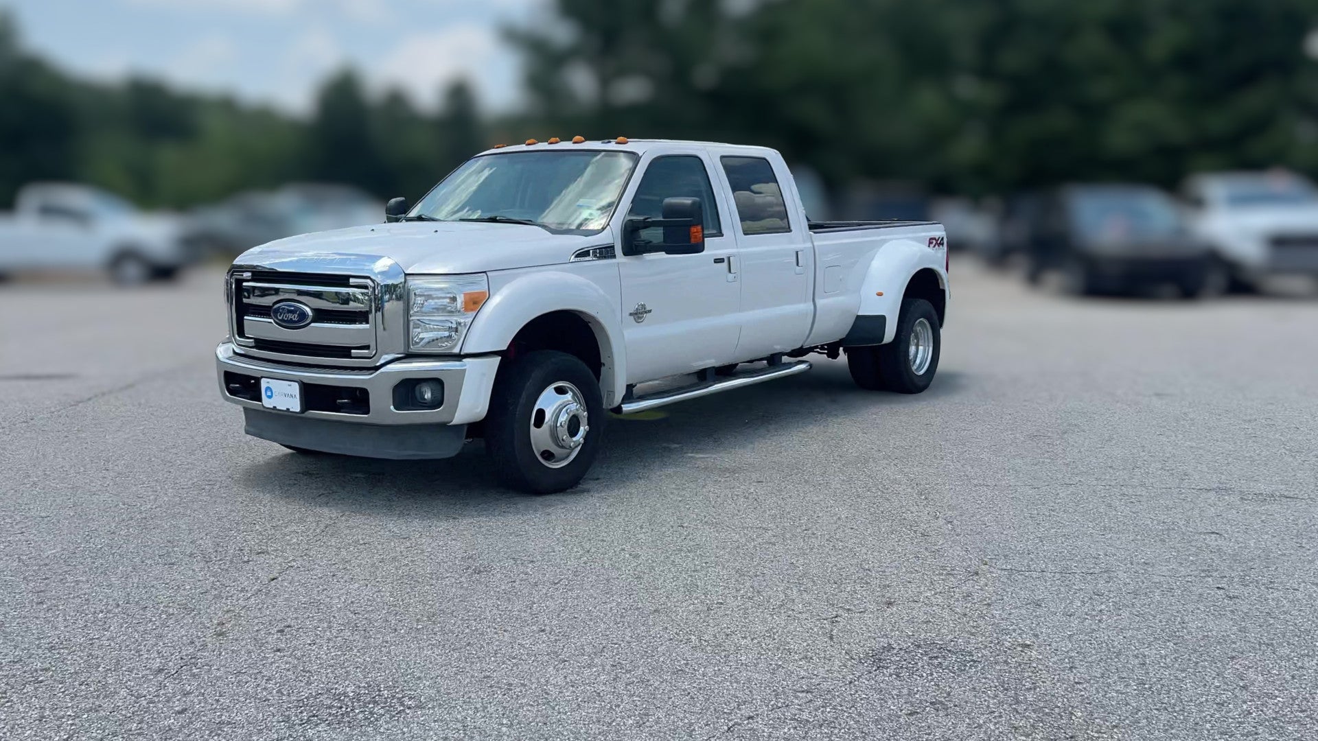 2016 Ford F350 Super Duty Crew Cab vehicle photo