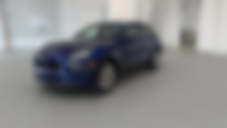 2023 Porsche Macan vehicle photo