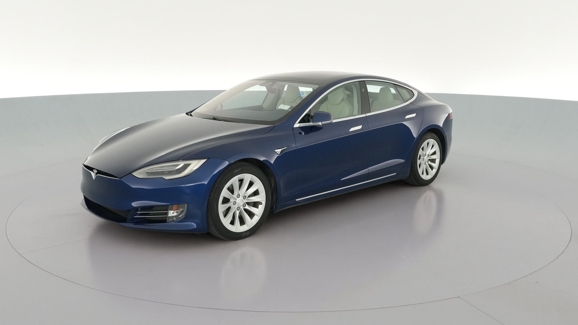 2019 Tesla Model S vehicle photo