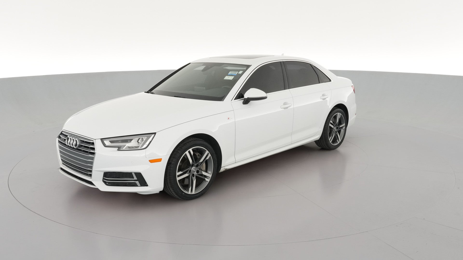 2018 Audi A4 vehicle photo