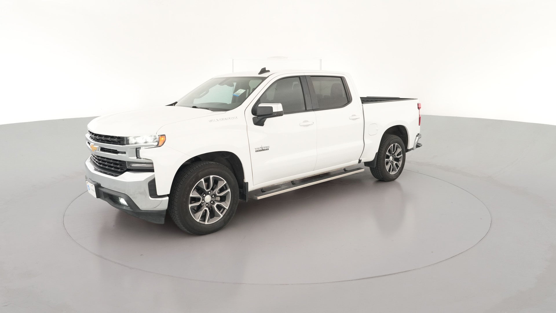 2019 Chevrolet Silverado 1500 Crew Cab vehicle photo