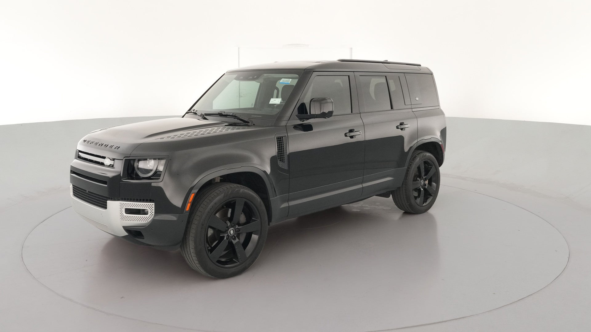 2023 Land Rover Defender 110 vehicle photo