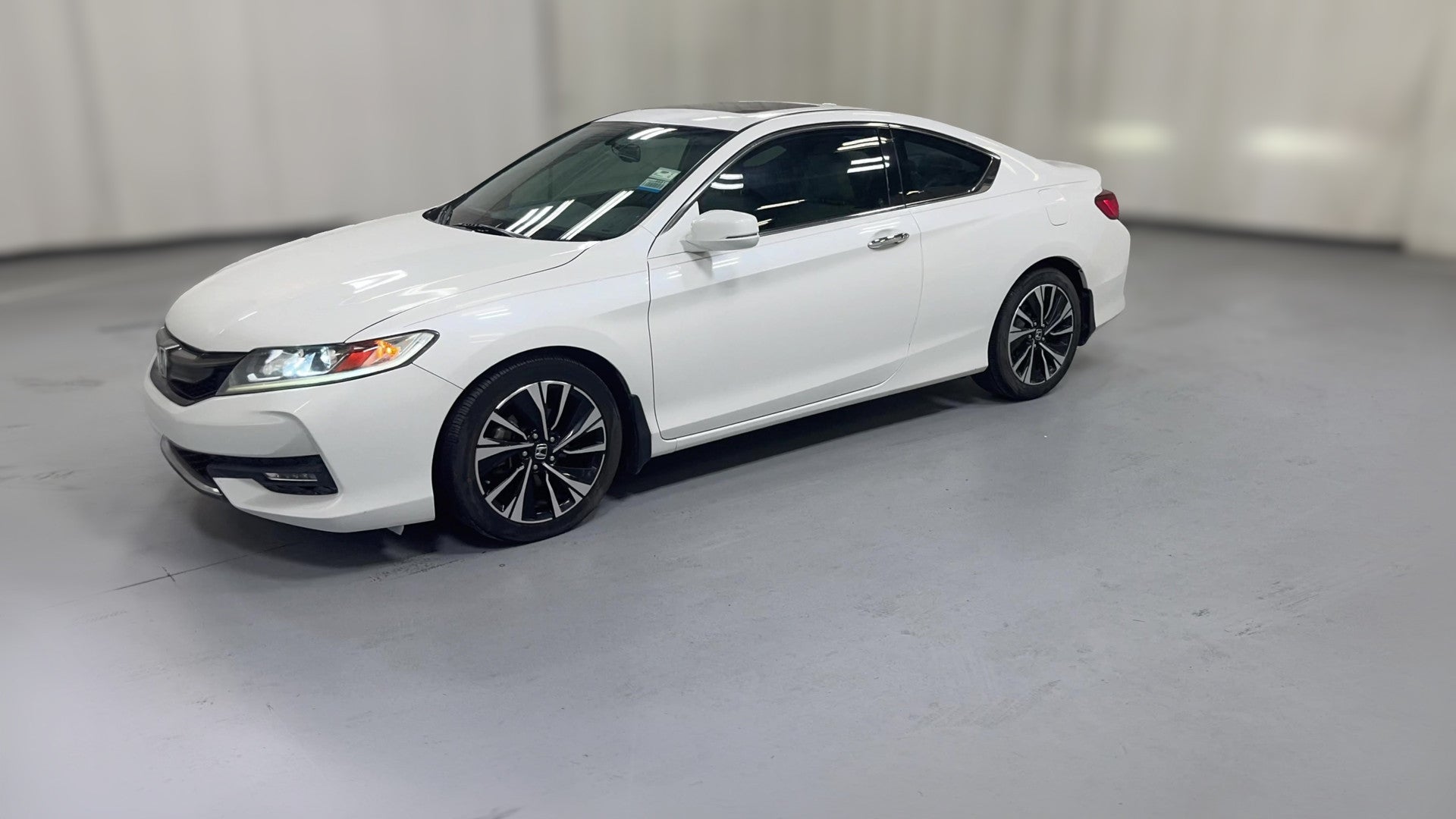2017 Honda Accord vehicle photo