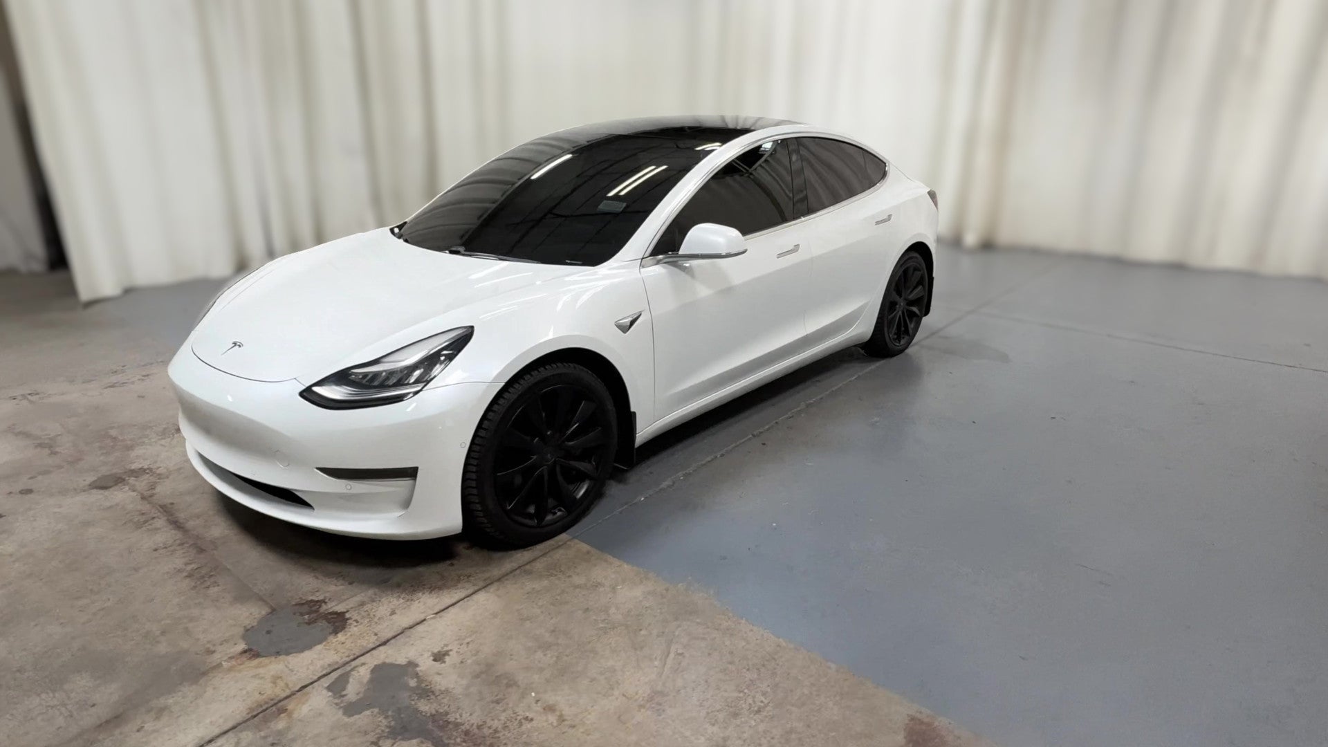 2020 Tesla Model 3 vehicle photo