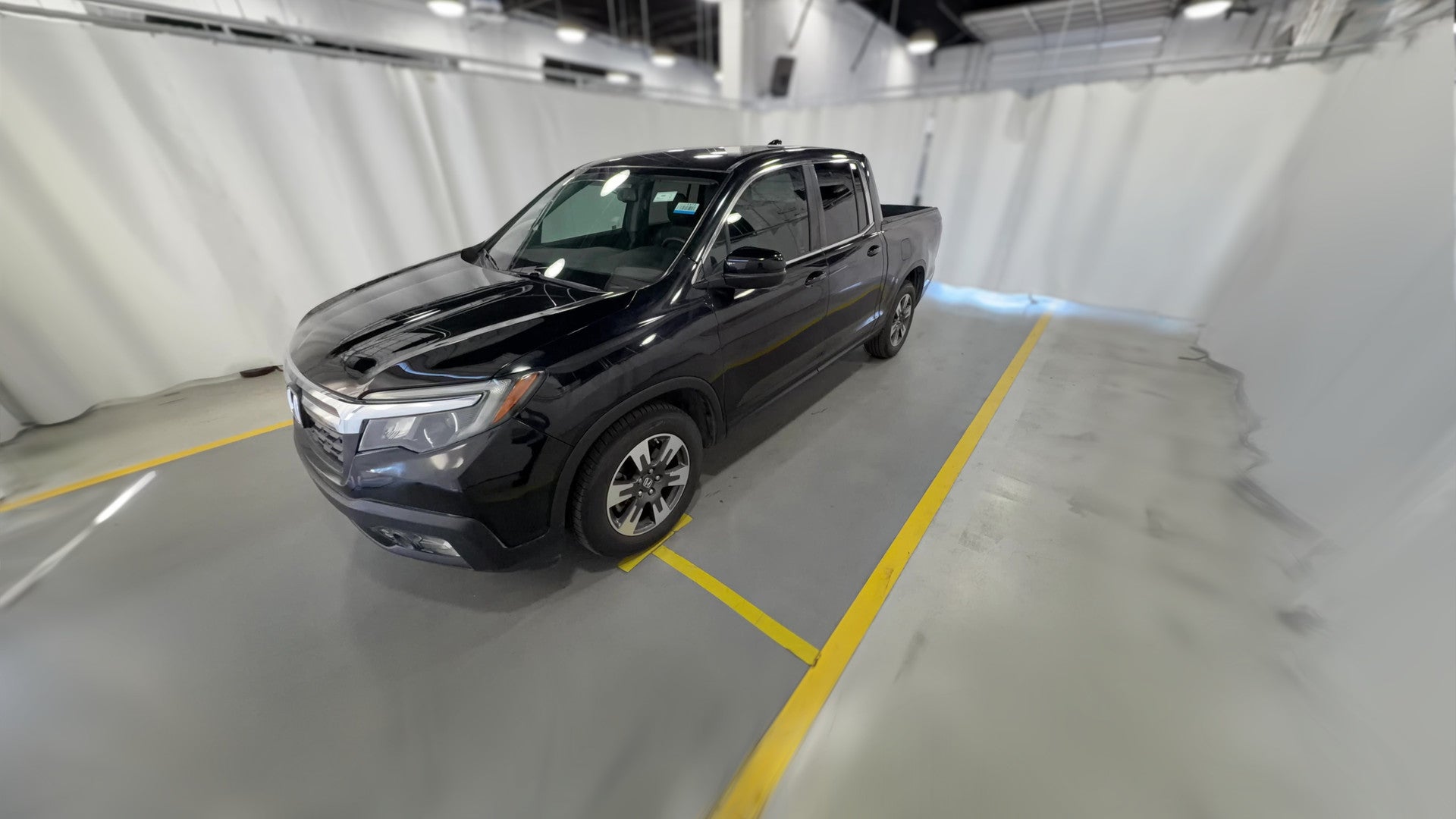 2017 Honda Ridgeline vehicle photo