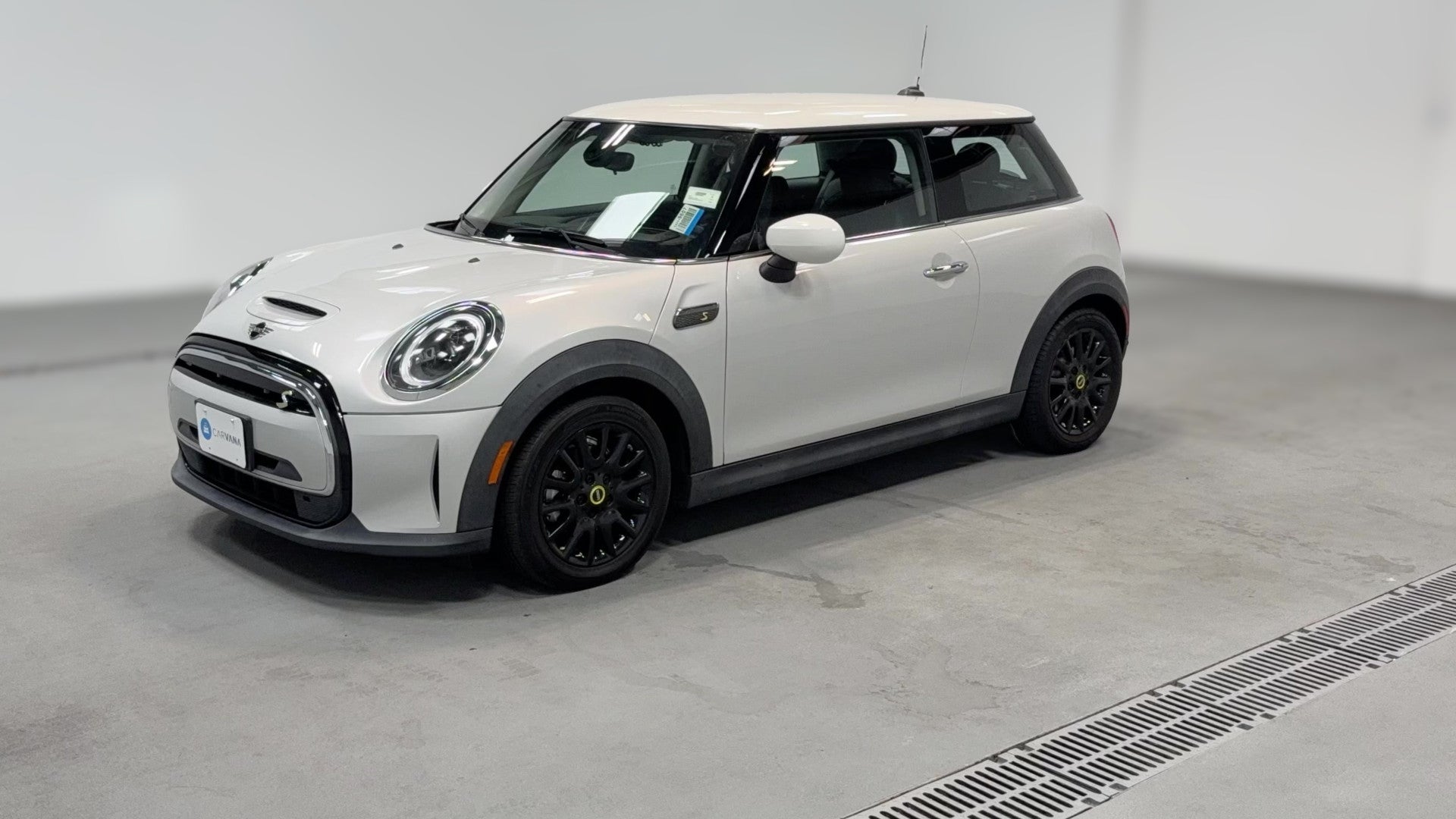 2022 MINI Hardtop 2 Door vehicle photo