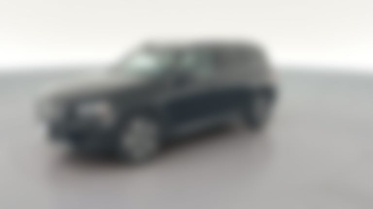 2025 Mercedes-Benz GLB vehicle photo