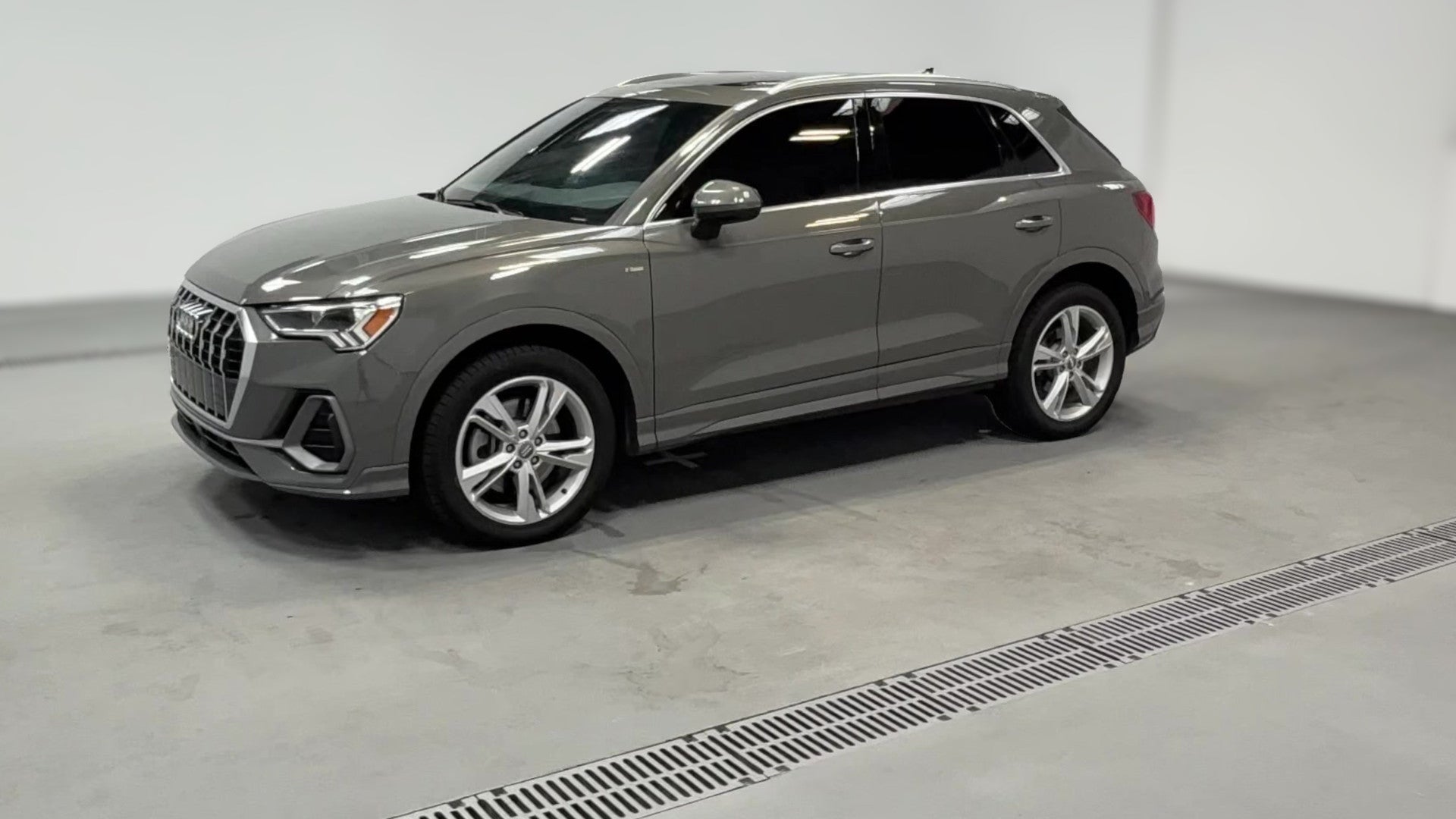 2020 Audi Q3 vehicle photo