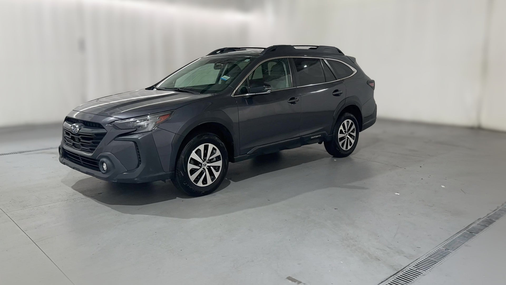 2023 Subaru Outback vehicle photo