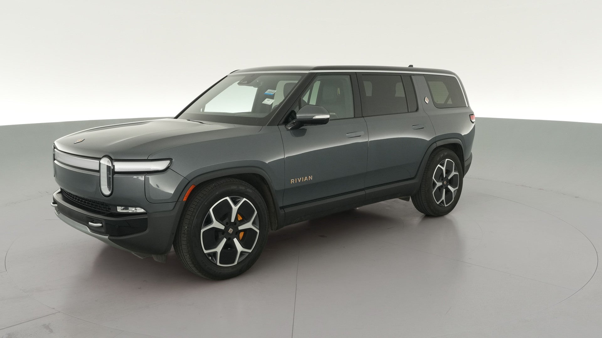 2023 Rivian R1S vehicle photo