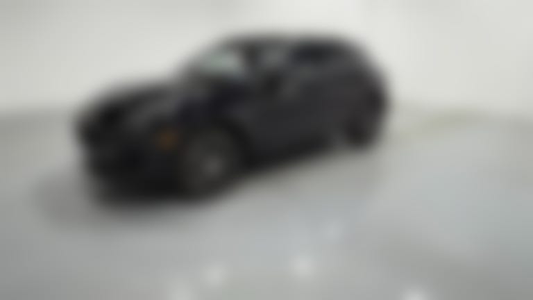 2022 Porsche Macan vehicle photo