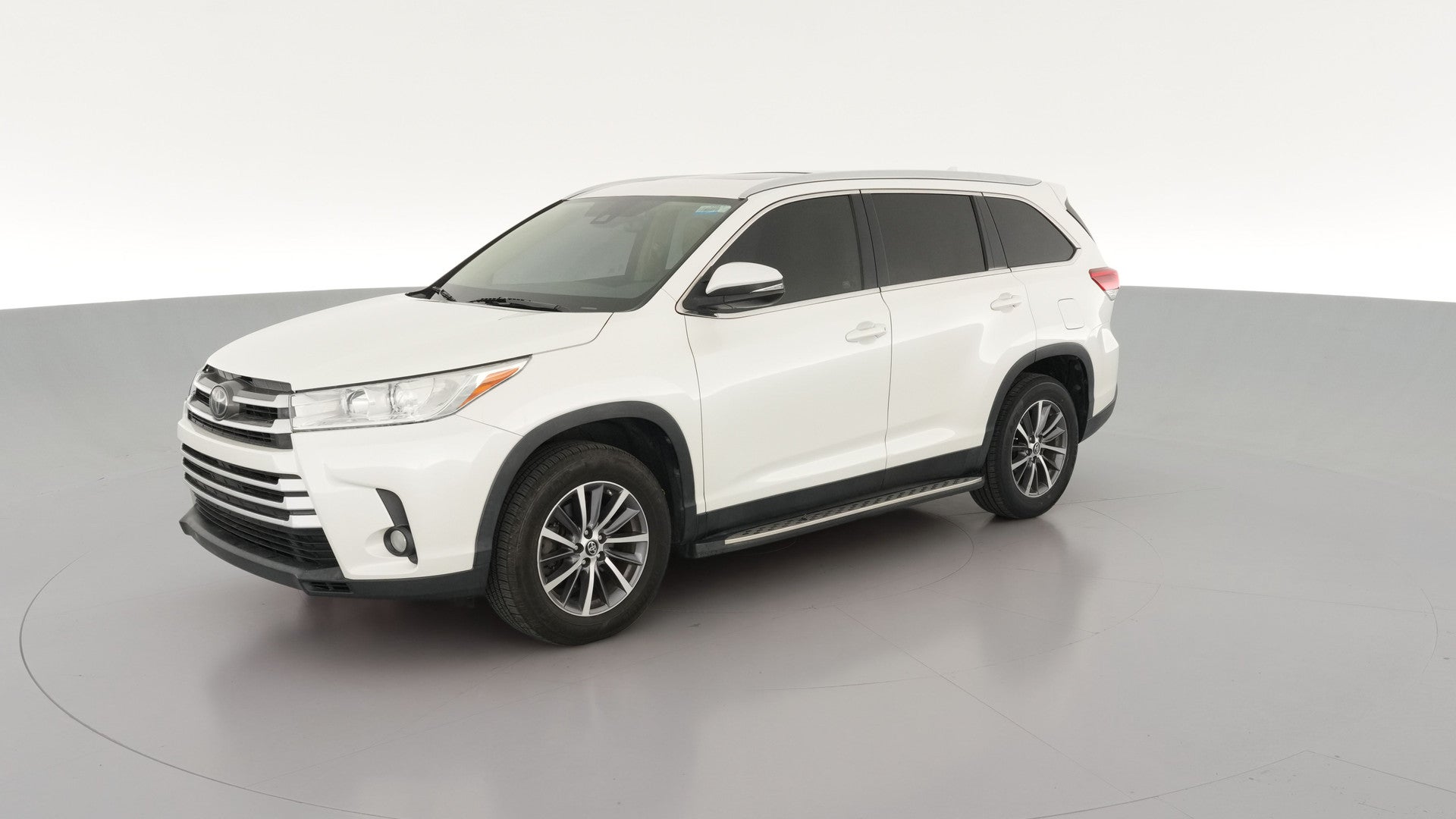 2019 Toyota Highlander vehicle photo