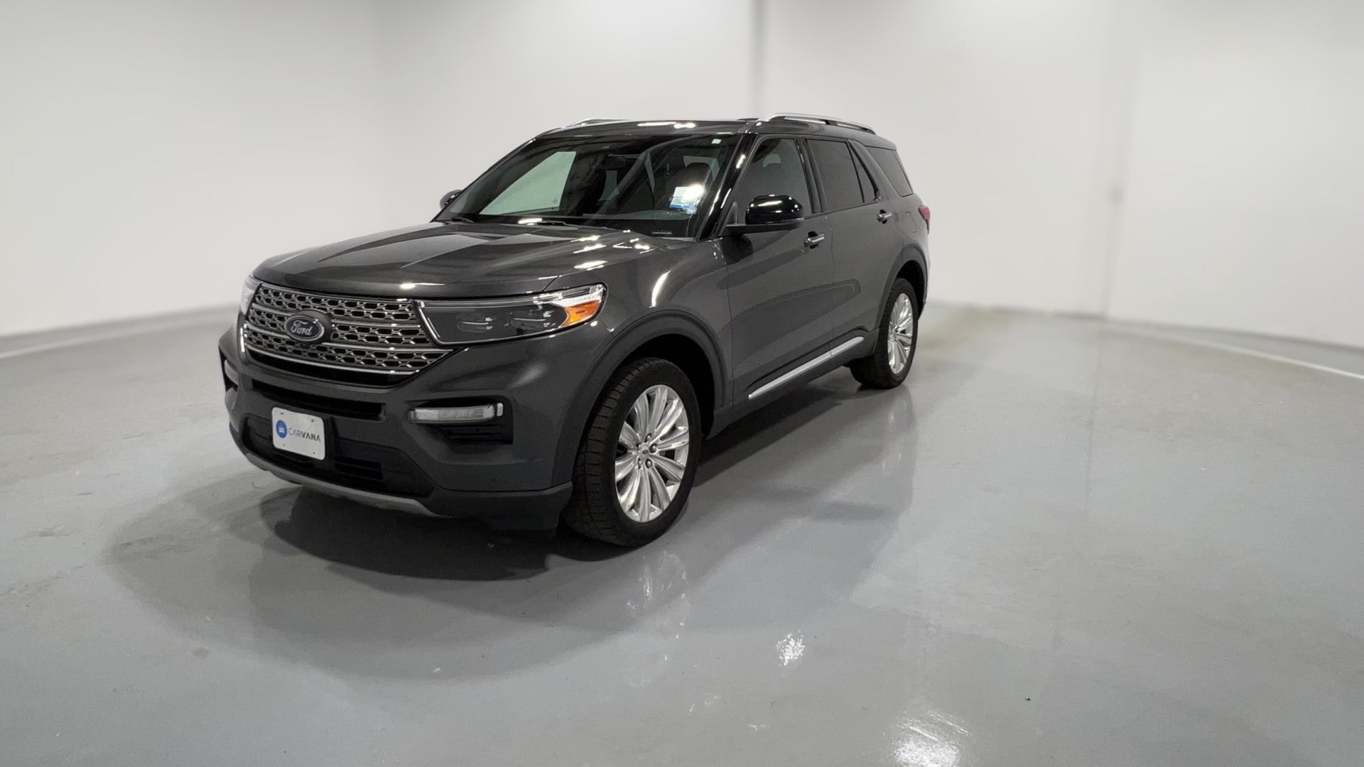 2020 Ford Explorer vehicle photo