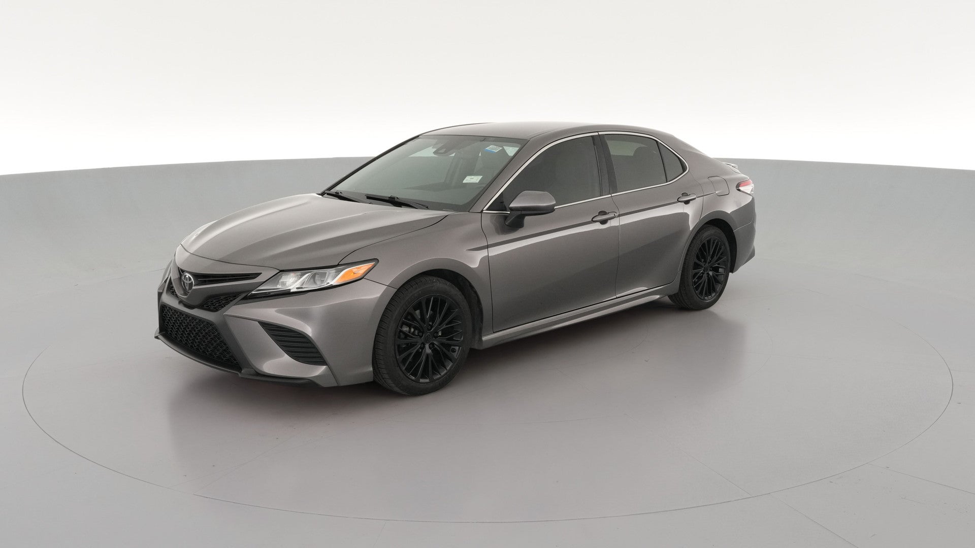 2018 Toyota Camry vehicle photo