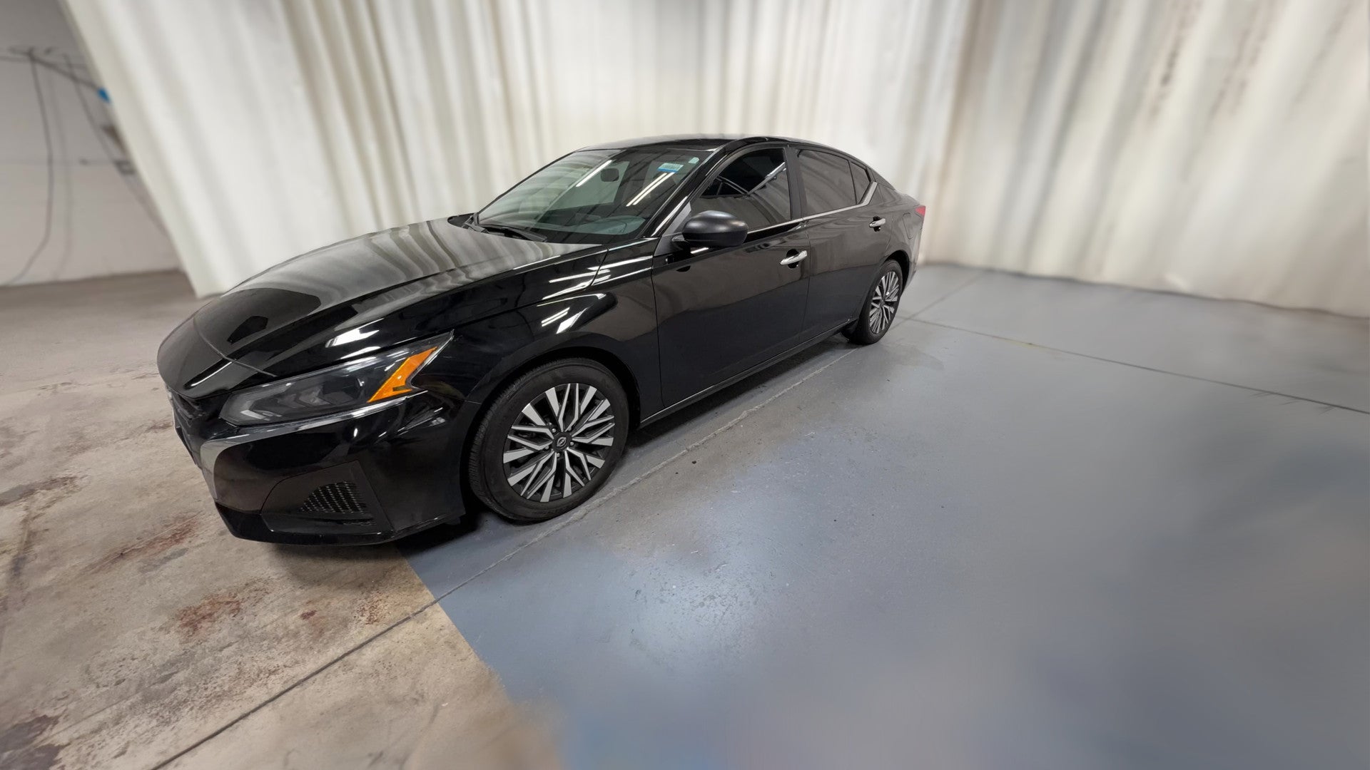 2024 Nissan Altima vehicle photo