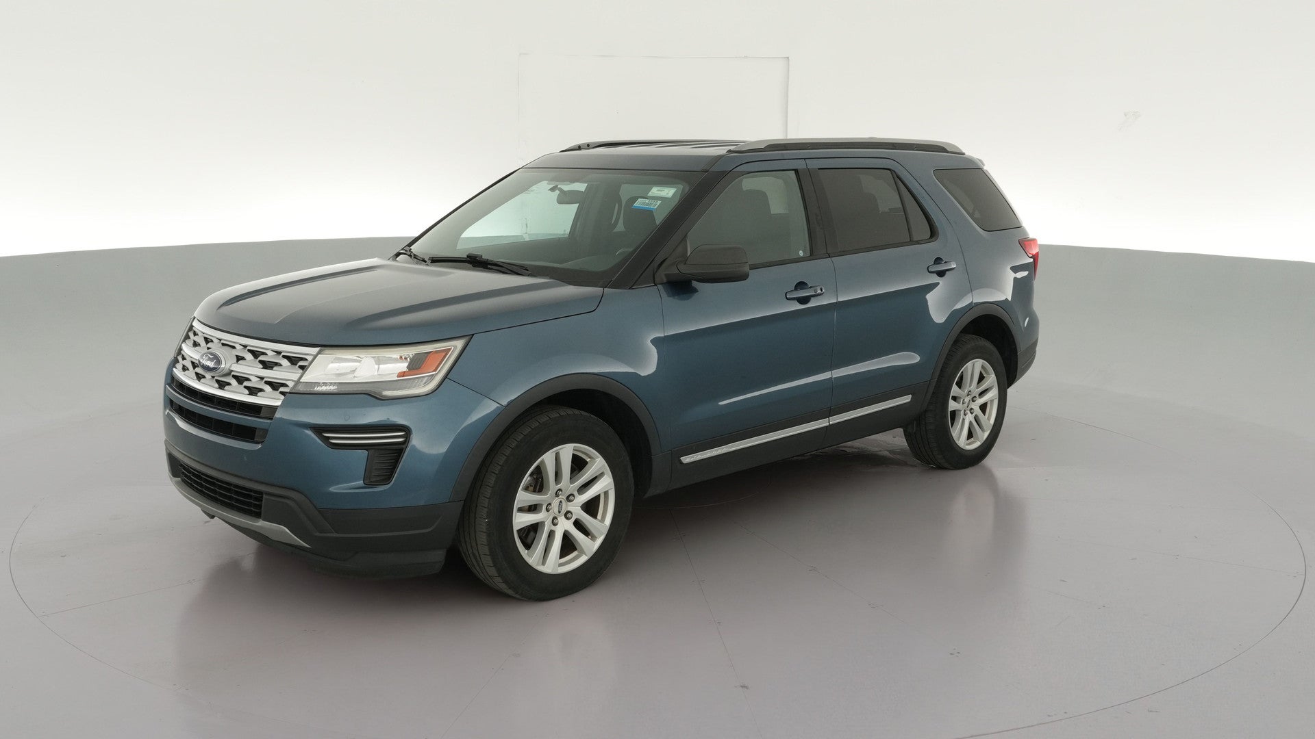 2019 Ford Explorer vehicle photo
