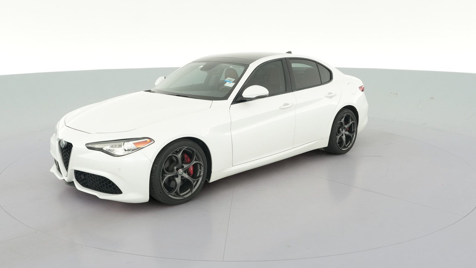 2017 Alfa Romeo Giulia vehicle photo