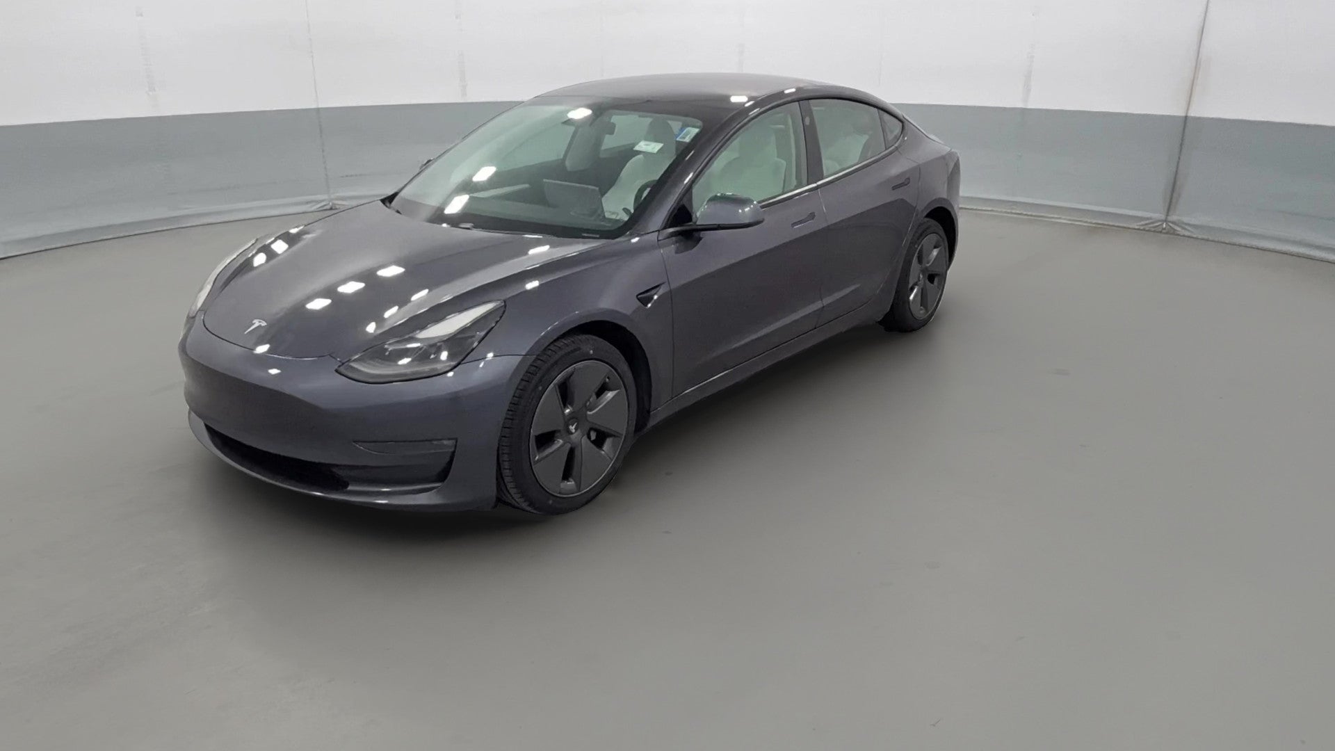 2021 Tesla Model 3 vehicle photo