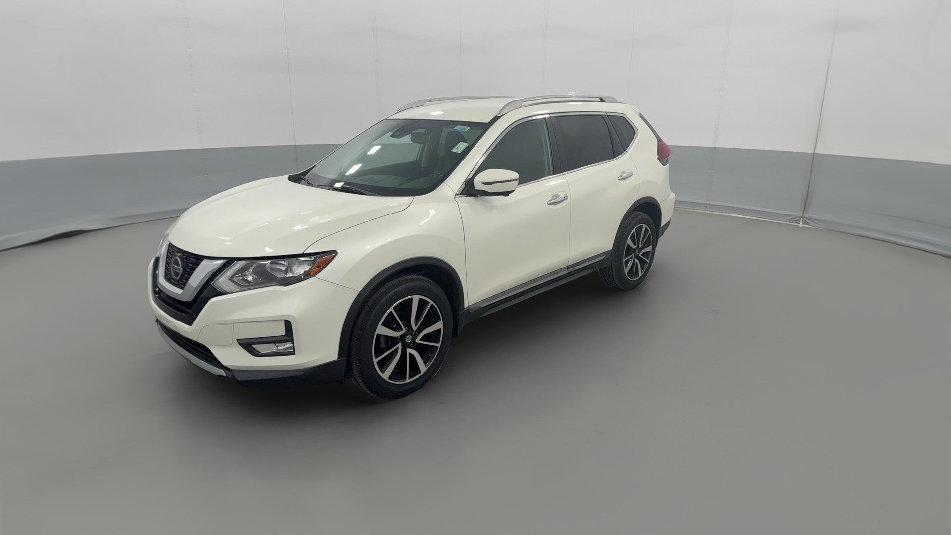 2019 Nissan Rogue vehicle photo
